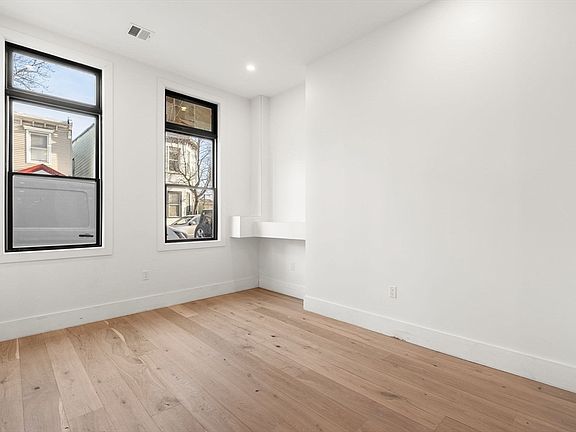 3rd image of 47 Condor St #101