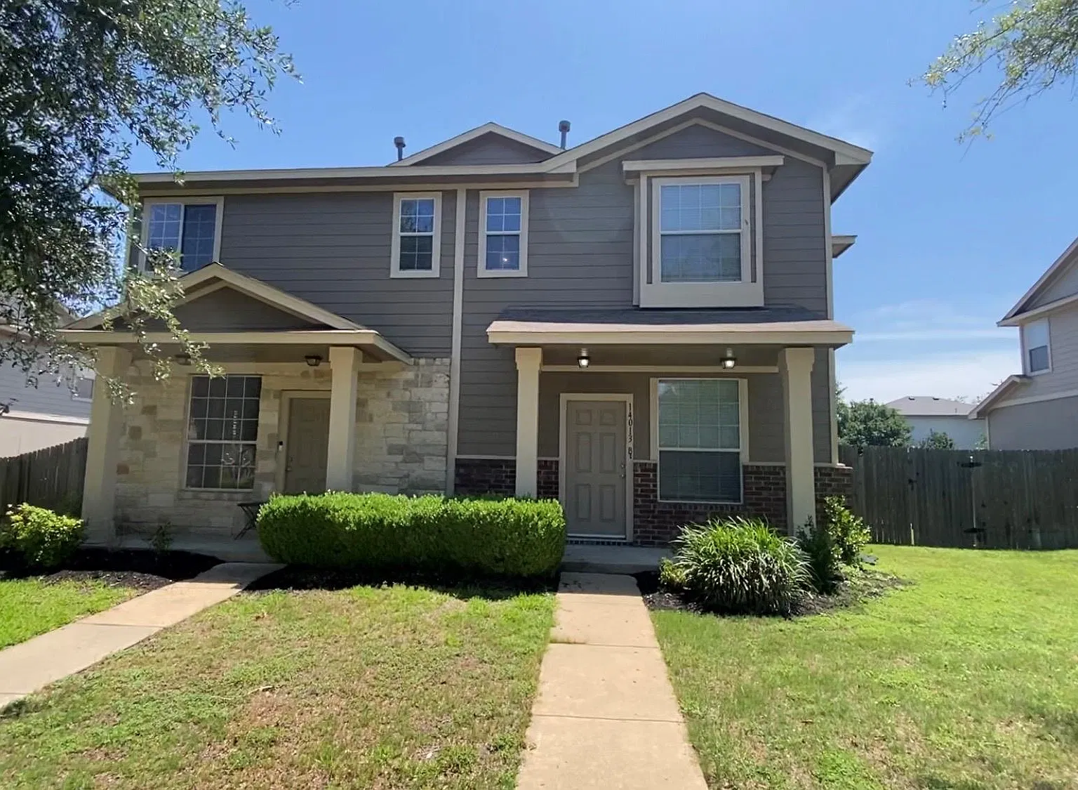3 bed, 2.5 bath, 2166 sqft, $1,800 — Photo 1