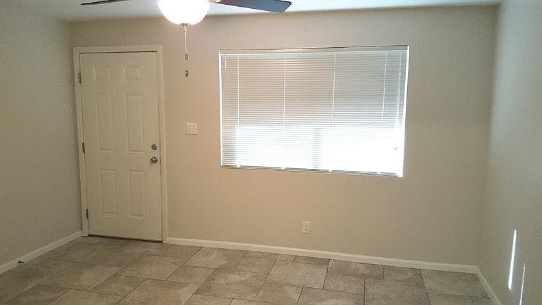 2nd image of 325 S Westfall Ave APT 3