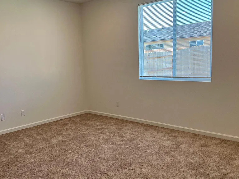 7199 E University Ave — Photo 10