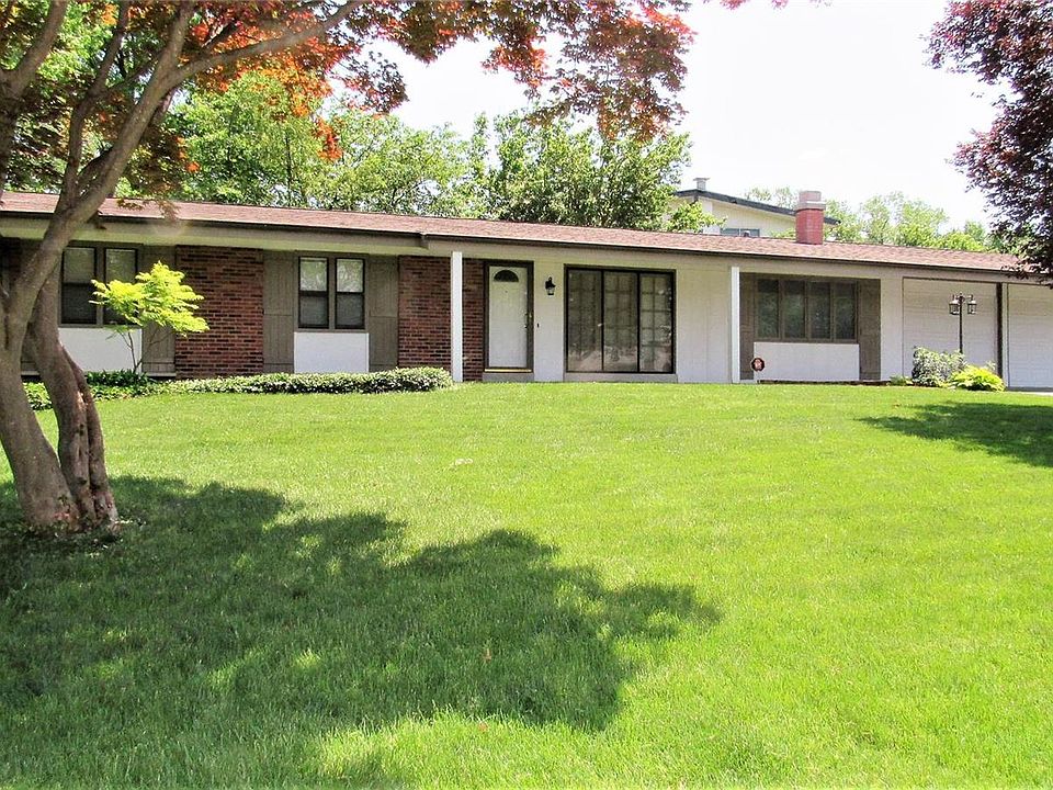 1st image of 143 Willow Brook Dr