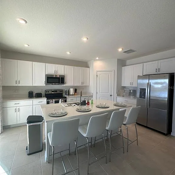 3921 Southern Vista Loop St — Photo 4