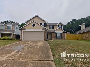 5617 Wembley Downs Dr, Arlington, TX 76017