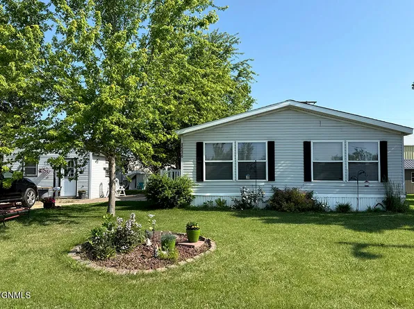 1536 11th St SW, Valley City, ND 58072