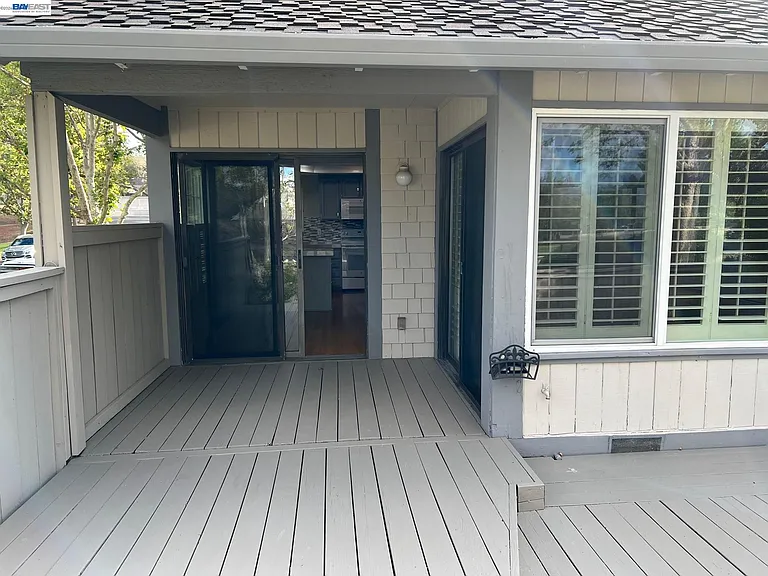 701 Glen Eagle Ct — Photo 22