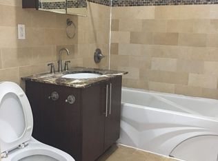 217 27th Ave APT 1R, Astoria, NY 11102