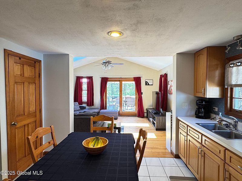 5th image of 14 Wendom Road