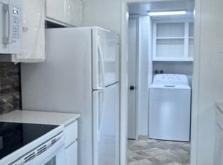 889 Rhue Haus Ln, Hummelstown, PA 17036