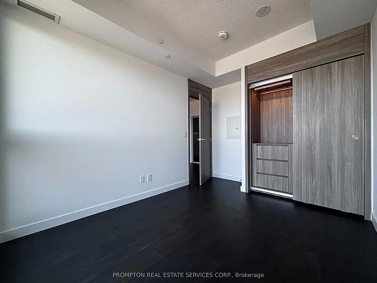 75 Billes Hts #1906 — Photo 7