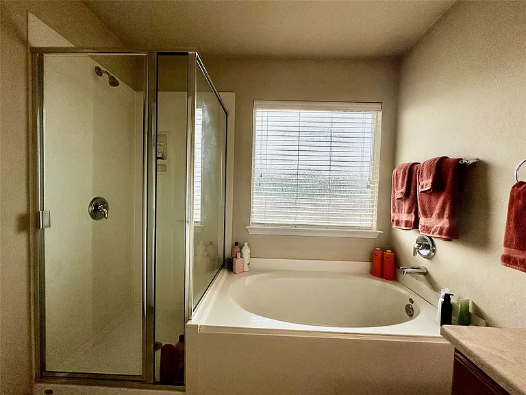7521 Cedar Edge Dr — Photo 13