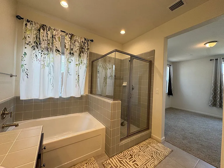 1267 Las Rosas Ave — Photo 18