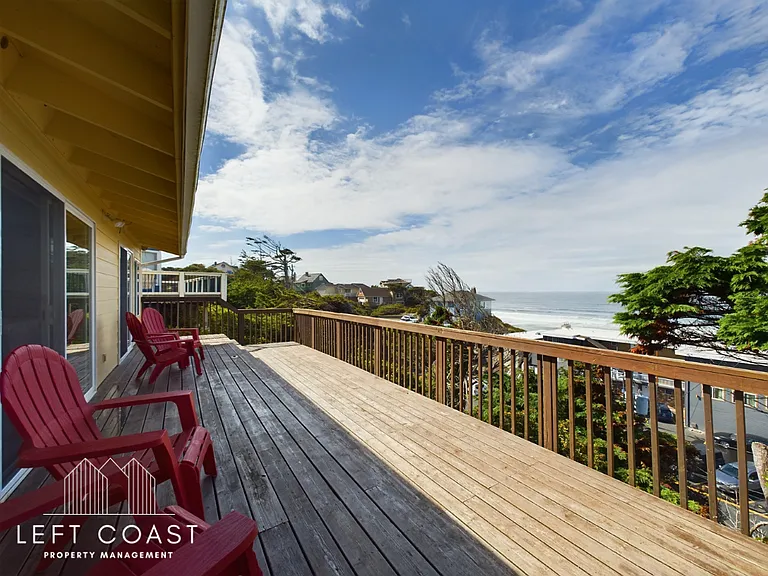 1033 NW Inlet Ave — Photo 29