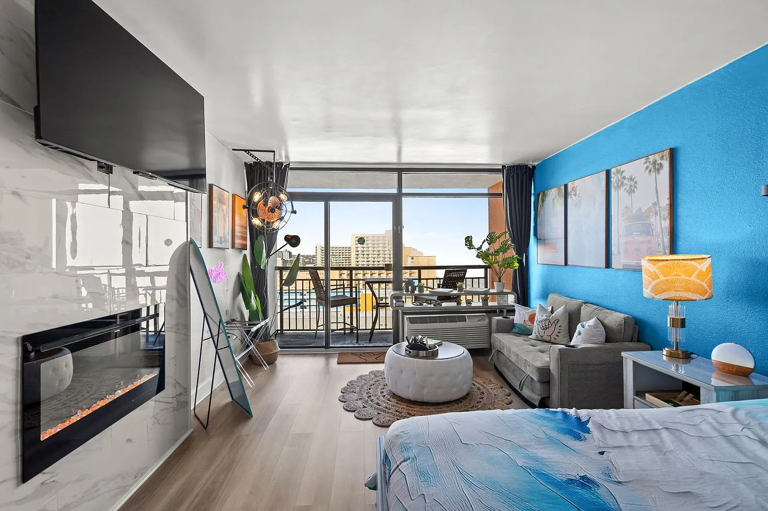 Studio, 1.0 bath, 398 sqft, $3,120 — Photo 1