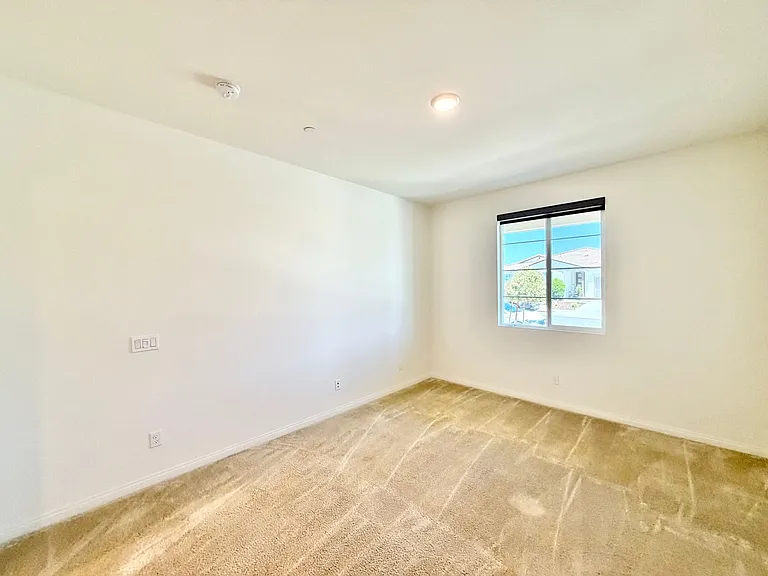 32463 McKiernan Ln — Photo 7