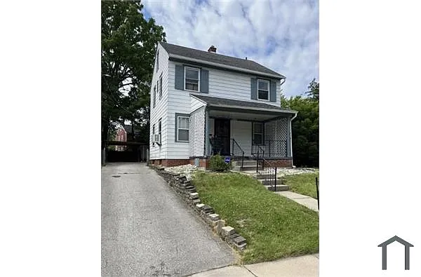 2529 Greenbriar Rd photo 1