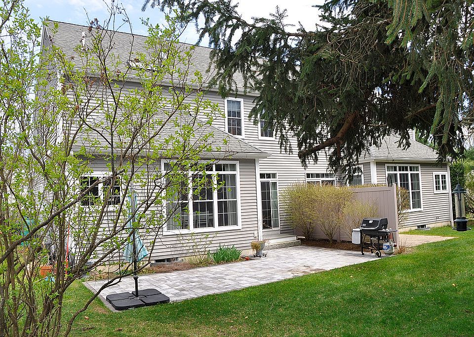 21 Winn Ter, Northborough, MA 01532 | Zillow