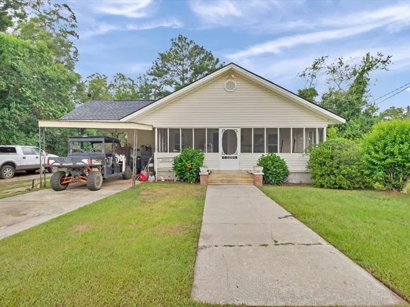 165 Kreuger St S, Sale City, GA 31784