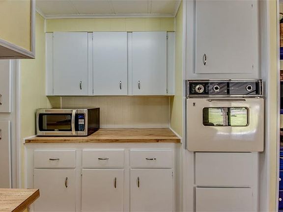 5th image of 9931 Cree Ln
