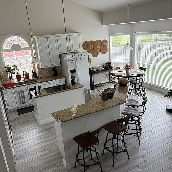8040 Solitaire Ct — Photo 7
