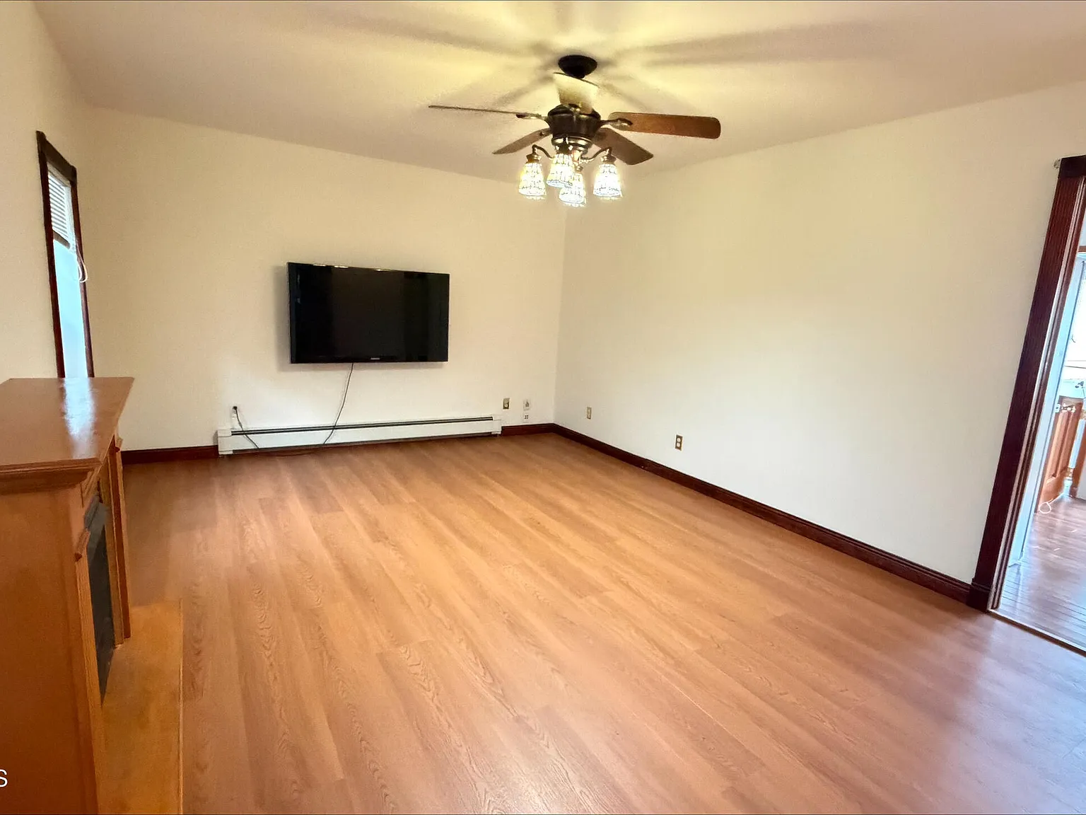 3 bed, 1512 sqft, $2,975 — Photo 3