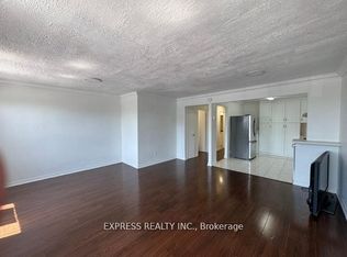 941A Lakeshore Rd E, Mississauga, ON L5E1E3