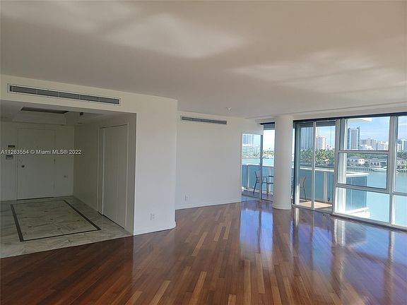 3rd image of 900 Bay Dr APT 427