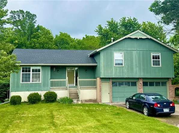 1925 N 152nd St, Basehor, KS 66007