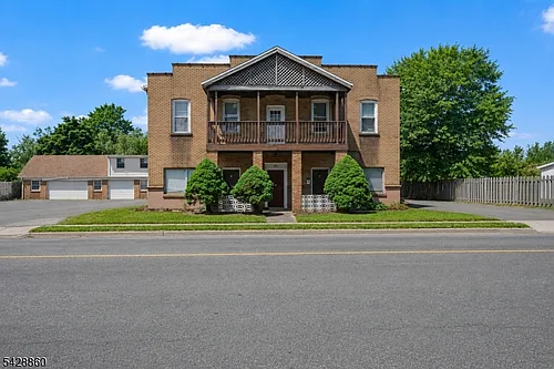 107 Macarthur Ave Photo 1
