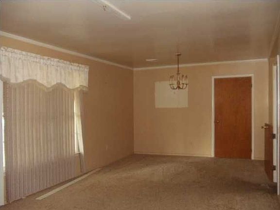 3rd image of 314 Geary Dr
