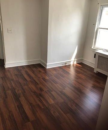 4th image of 61 Penn Blvd