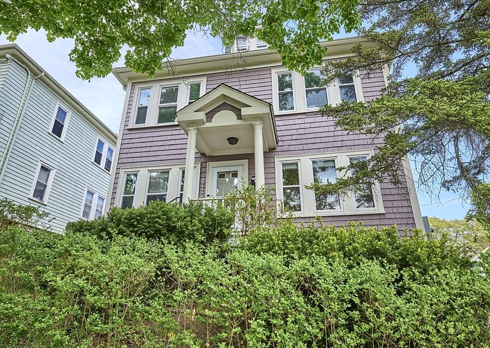 1st image of 208-210 Wachusett St Unit 1