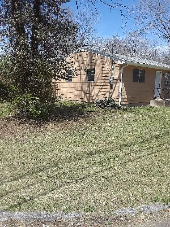 2 bed, 768 sqft, $1,095 — Photo 2