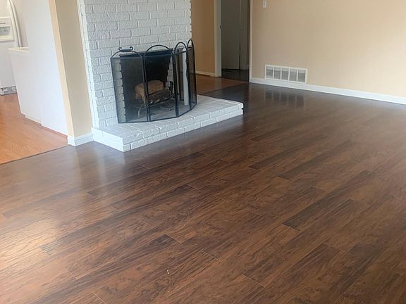 3rd image of 834 W Avenue J #13