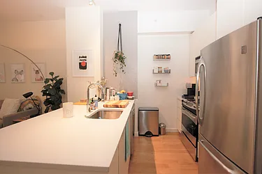 Rented by R New York