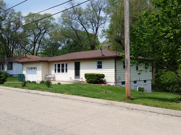 328 Randolph Ave, East Peoria, IL 61611