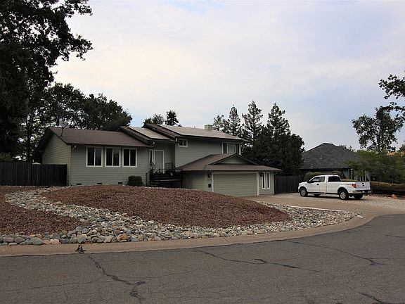 2nd image of 3026 Youngs Ct