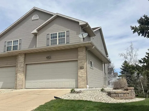 555 Kelvington Drive #4, Sun Prairie, WI 53590