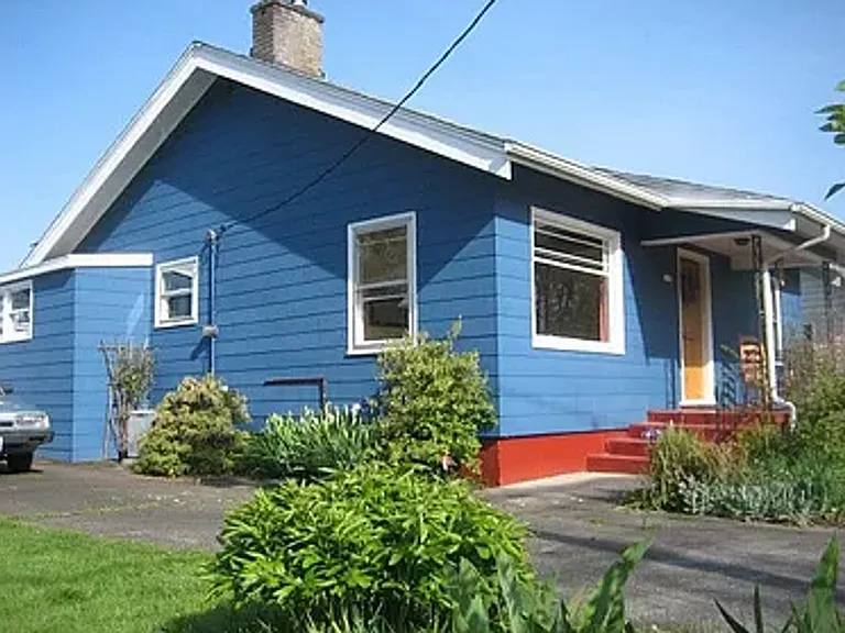 7135 SE 22nd Ave — Photo 1