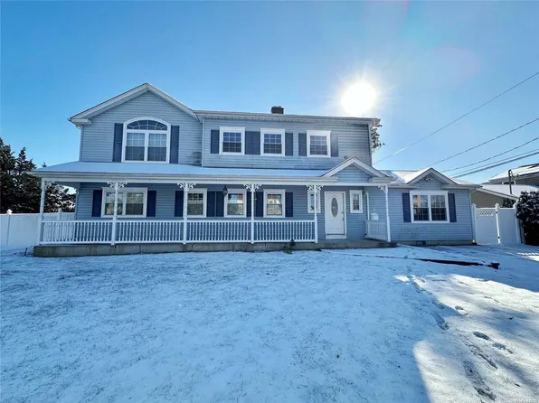 2 10th Street, Carle Place, NY 11514