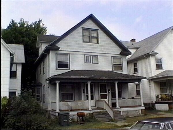 Garson 402 Front
