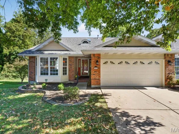 15425 Braefield Dr, Chesterfield, MO 63017