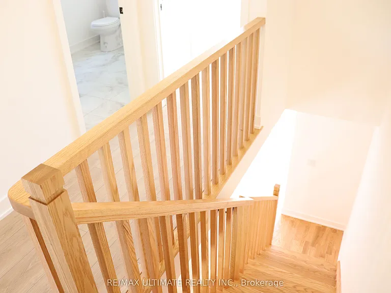 61 Flan Blvd — Photo 17