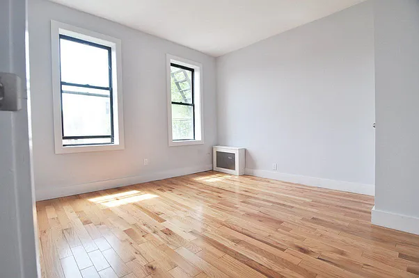 Rented by Clove Realty LLC | media 29