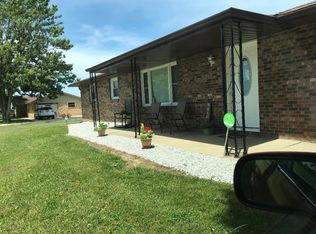 208 W 1450 N, Summitville, IN 46070
