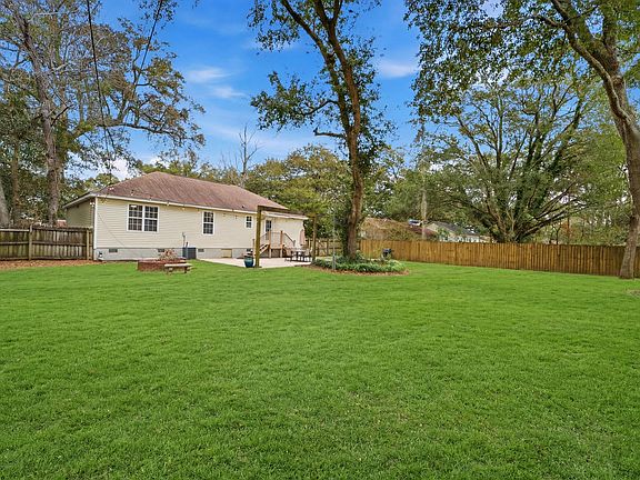 4th image of 1315 Camp Rd