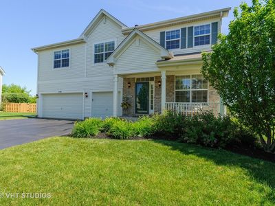 530 W Mara Lynn Ct, Round Lake, IL, 60073