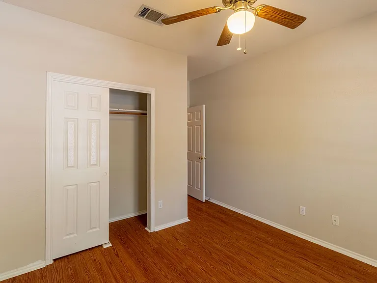 8209 Forest Heights Ln — Photo 23