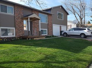 811 Beech St, Gillette, WY 82716