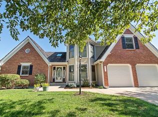 2205 Rodeo Dr, Lawrence, KS 66047