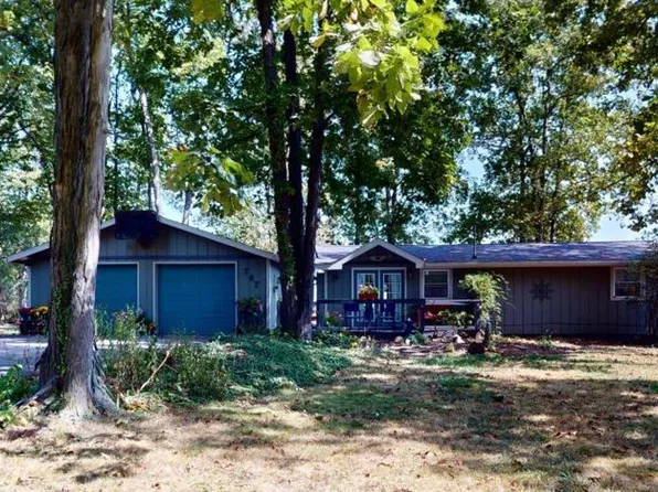 767 Holiday Dr, Willard, OH 44890